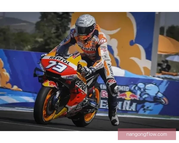 《MotoGP新赛季揭幕战精彩回顾 车手们展现非凡技艺与激烈竞争》